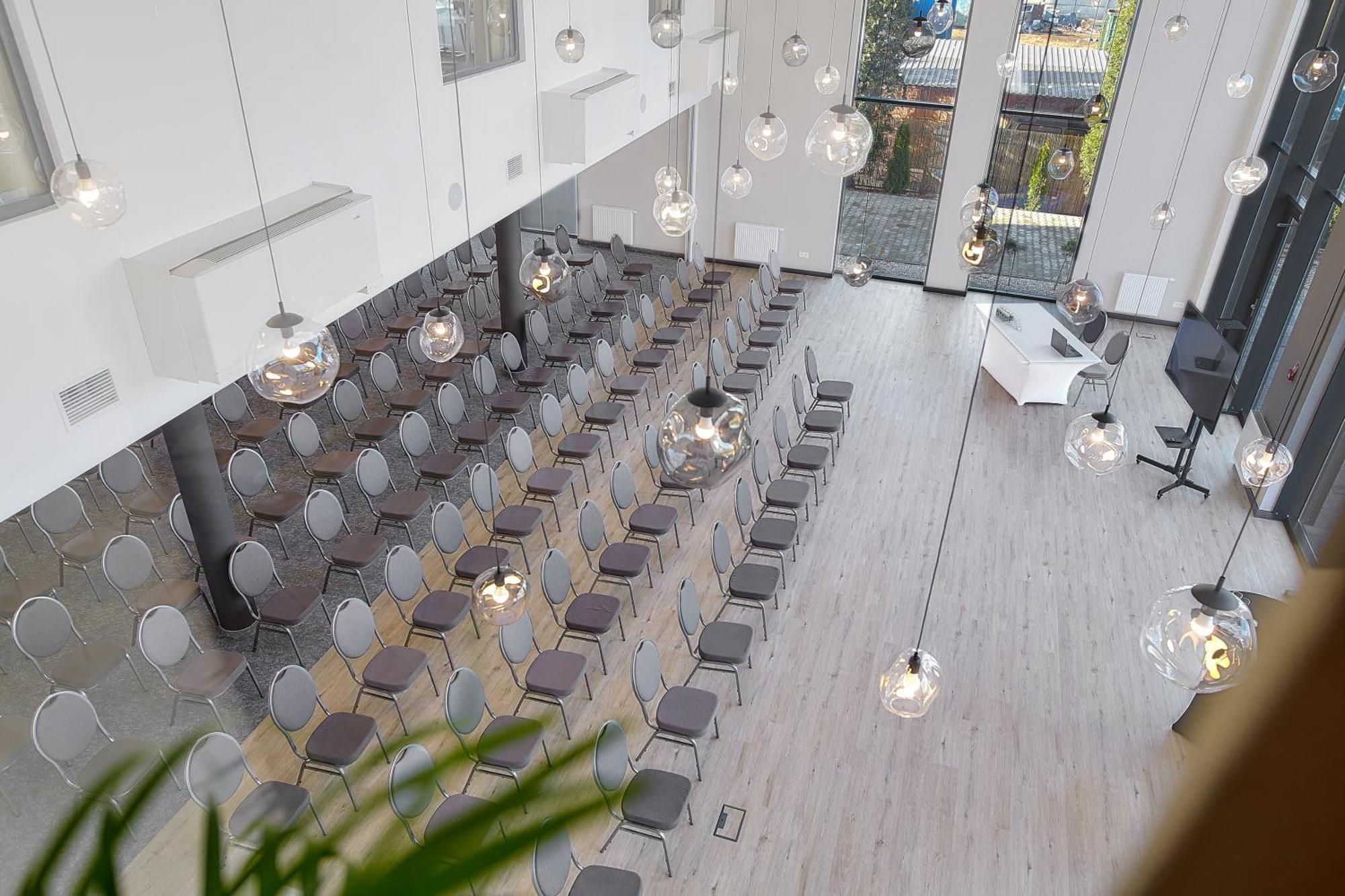 Tulip Inn 지라르도프 외부 사진